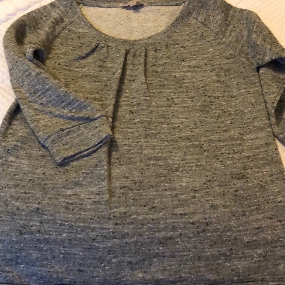 Gap heathered gray sweater